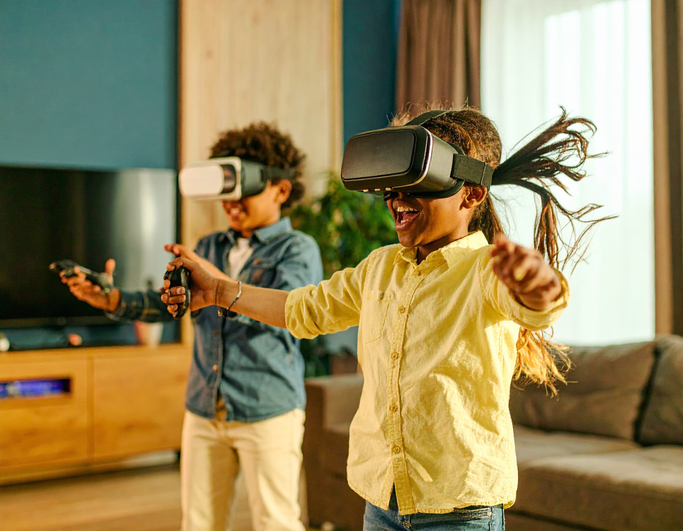 Person wearing VR headset with no data limits